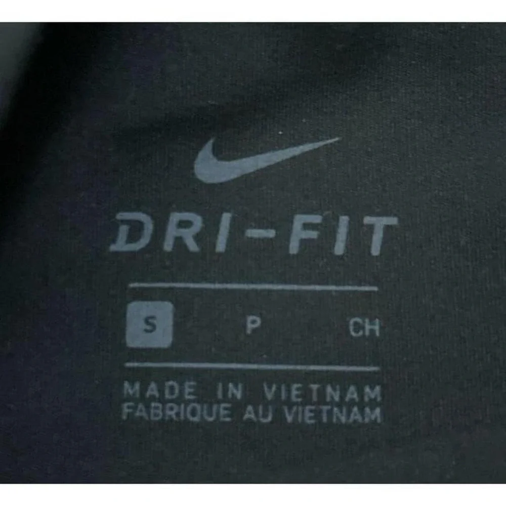 Womens‎ NWT Nike One Tight Fit Mid Rise Athletic Performance Crop Leggings